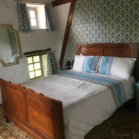 Maison Des Roses Saint-Savinien